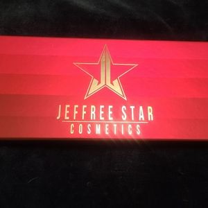 Jeffree Star Red and Pink Mini Lip Set. Love me. Love me not. No longer sold.